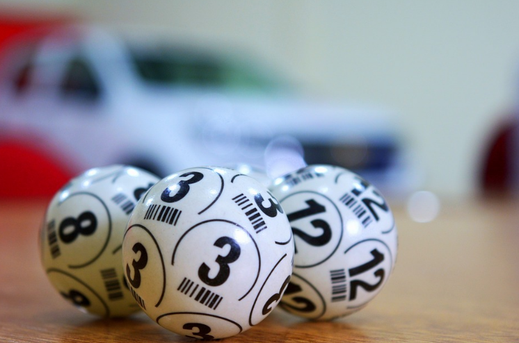 balls